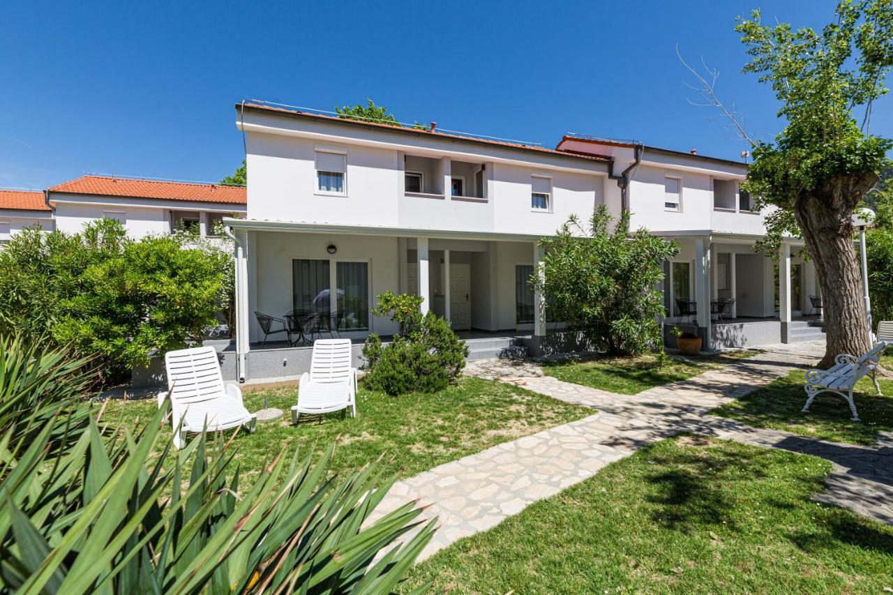Villas Corinthia Baška Eksteriør billede