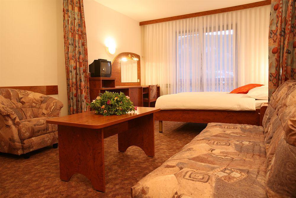 Villas Corinthia Baška Eksteriør billede